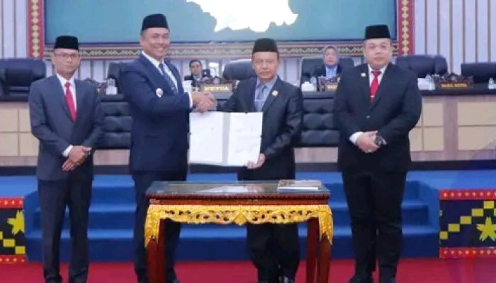 DPRD OKU Selatan Tandatangani Persetujuan Bersama Perubahan APBD 2025 Bersama Bupati