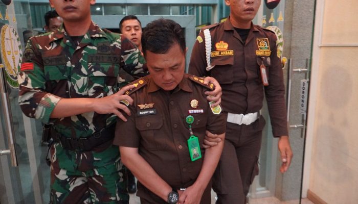 Ngaku Jaksa dari Kejagung, Pria Asal Lampung Digelandang ke Kejati Sumsel