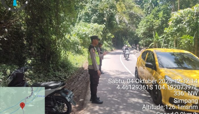 Polsek Simpang Martapura Rutin Gelar Patroli dan Bantu Atur Lalu Lintas
