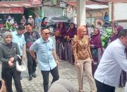 Isyana Popo Ali Jadi Idola Ibu-Ibu Saat Reses di Kecamatan Muaradua