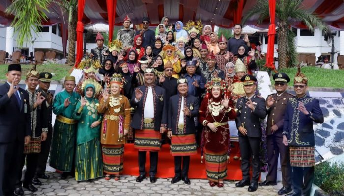 Pawai Budaya dan Upacara Meriahkan Hari Jadi ke-22 Kabupaten OKU Selatan