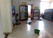 Ironi di Kantor Pemkab OKU Selatan, Atap Ruang Kesra Bocor hingga Dipenuhi Ember Penampung Air