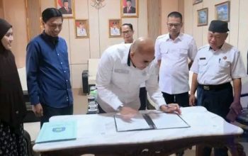 Topan Maulana Hibahkan Tanah Untuk Pembangunan Masjid Pemkab OKU Selatan