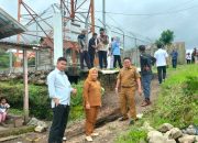 Pemkab OKU Selatan dan DPRD Tinjau Pondasi Tower Amblas di Pulau Beringin