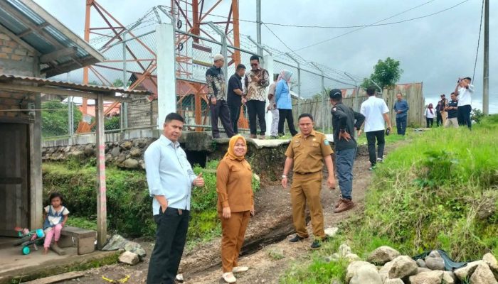 Pemkab OKU Selatan dan DPRD Tinjau Pondasi Tower Amblas di Pulau Beringin